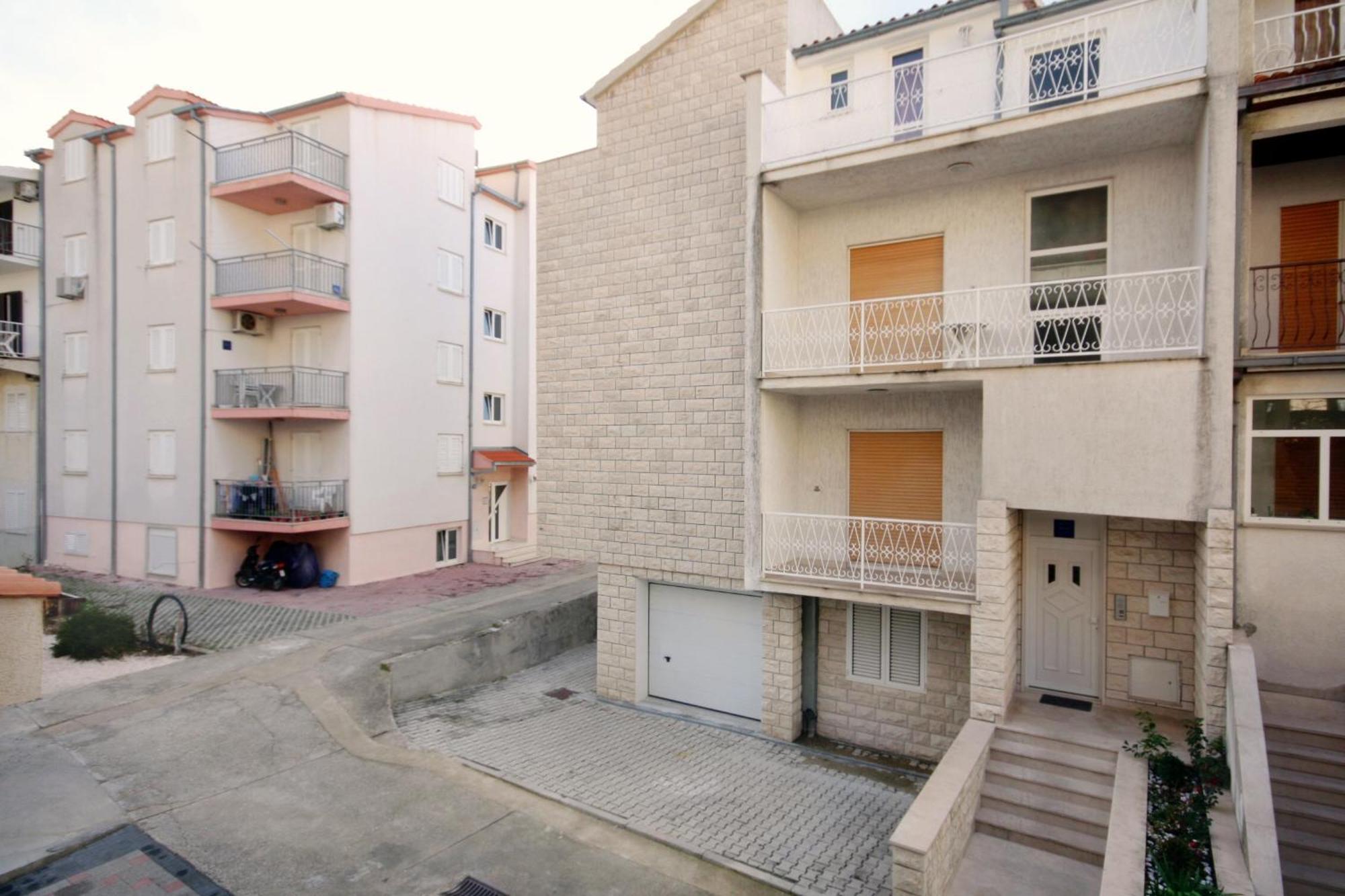 Apartments By The Sea Duce, Omis - 5973 Esterno foto
