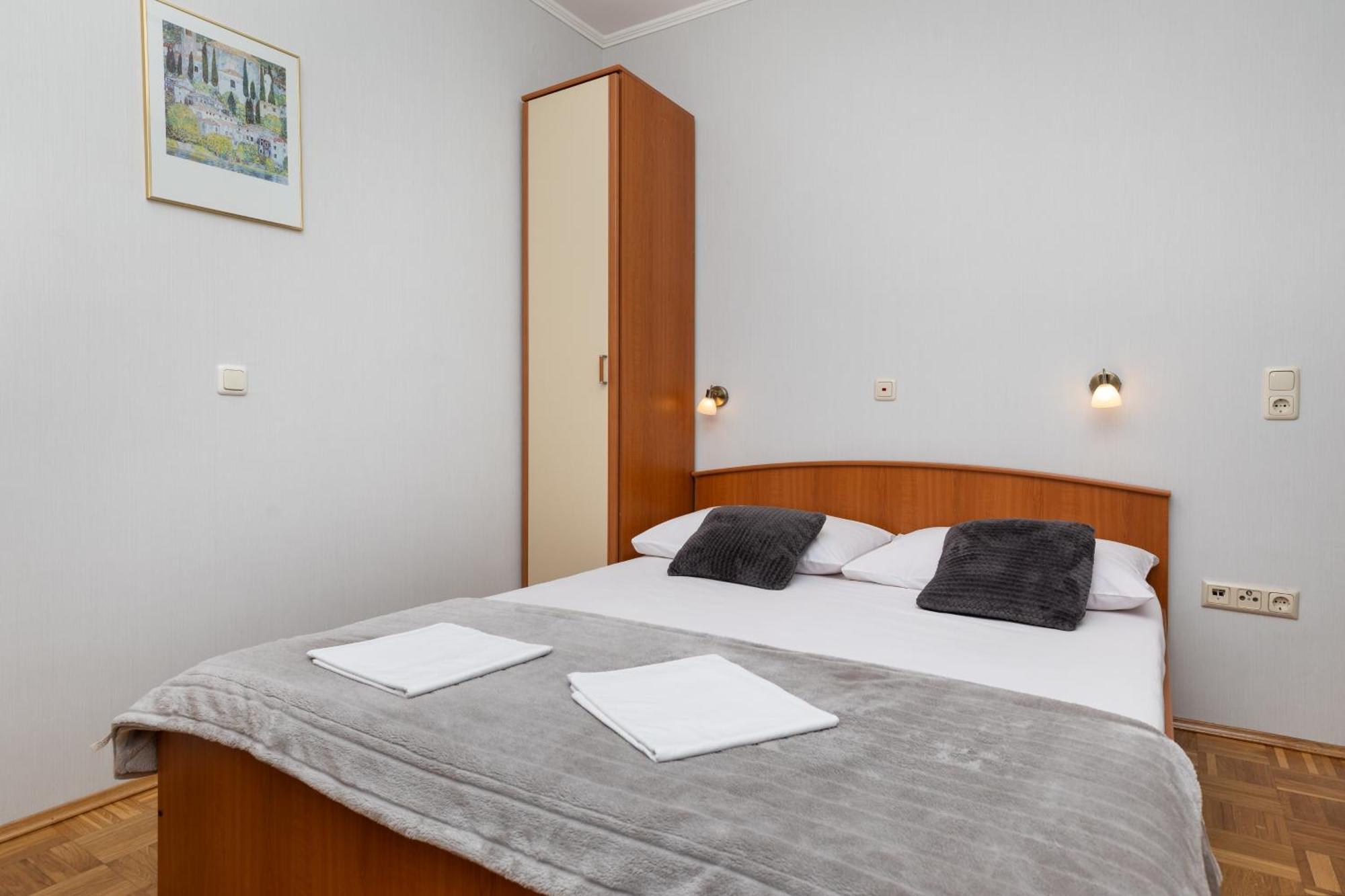 Apartments By The Sea Duce, Omis - 5973 Esterno foto